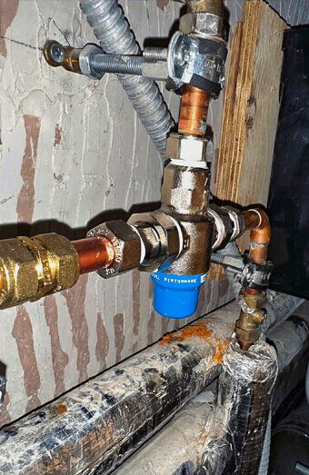 https://plumberbibralake.com.au/uploads/2025/06/emergency-plumbing-912174.jpg
