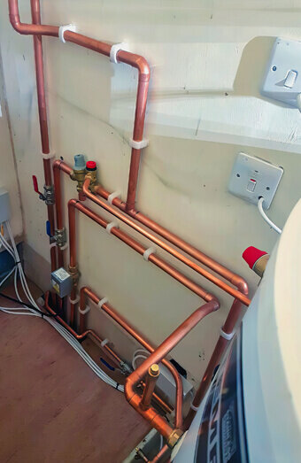 https://plumberbibralake.com.au/uploads/2025/06/hot-water-301986.jpg
